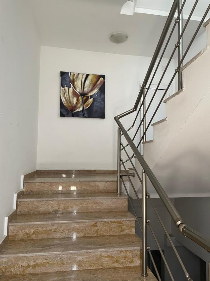 The View Apartment Sandanski Bagian luar foto